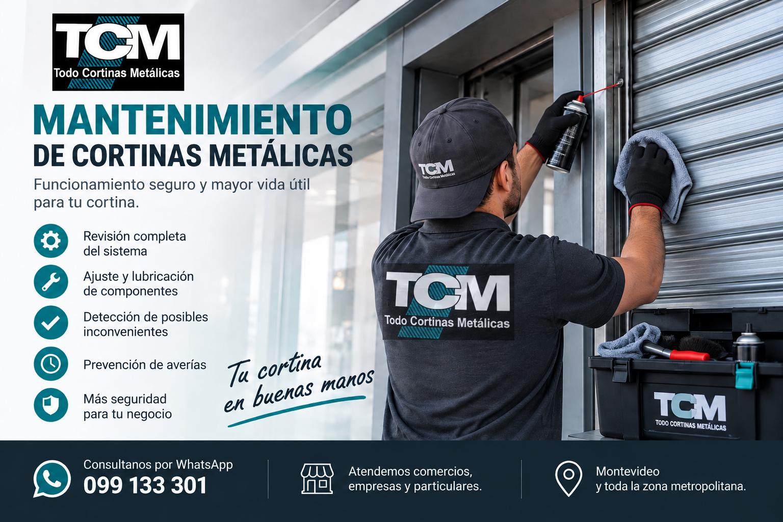 Técnico con gorra y guantes rocía lubricante en cortina metálica, con herramientas y texto promocional TCM.